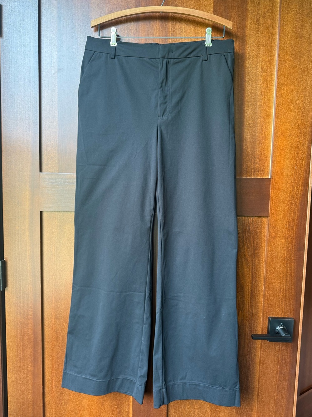 Halara Mid Rise Work Straight Leg Black Pant with Pockets Size Large